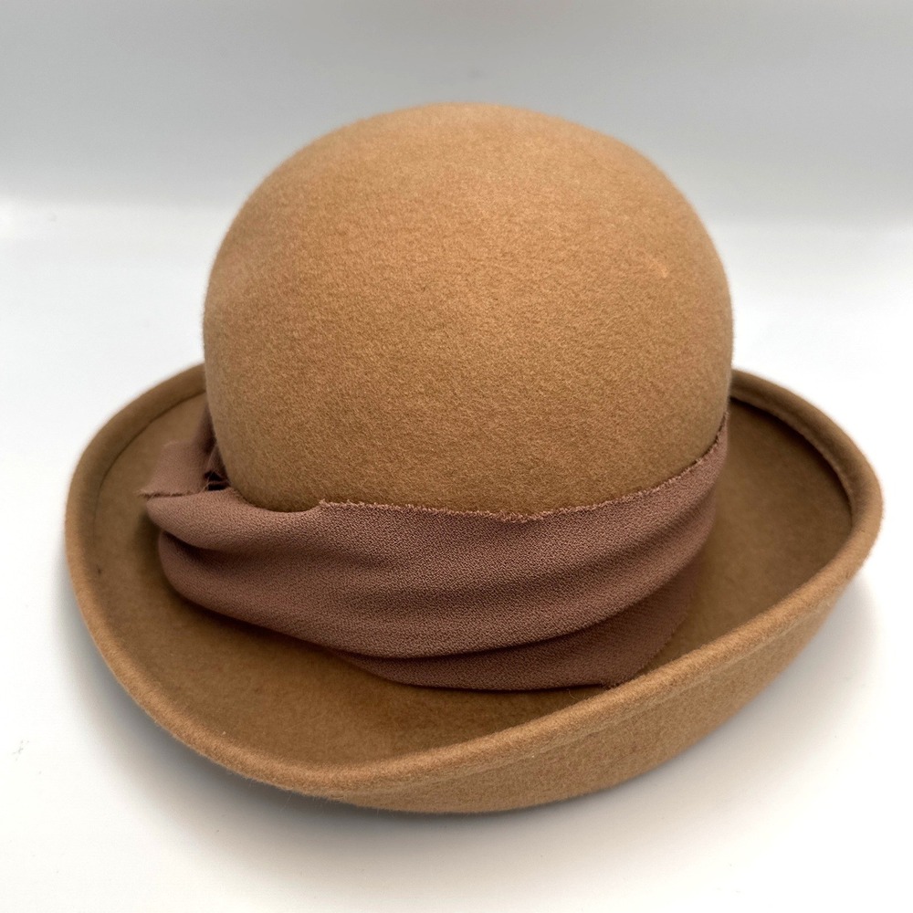Cloche Hat 100% Wool Felt W/Fabric accent Asymmetrica Brim Womens Camel Retro‎ - Picture 2 of 8